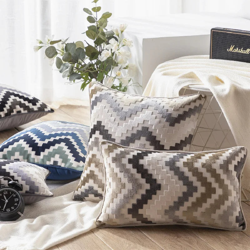 Zigzag Velvet Cushion Cover – 45 × 45 cm