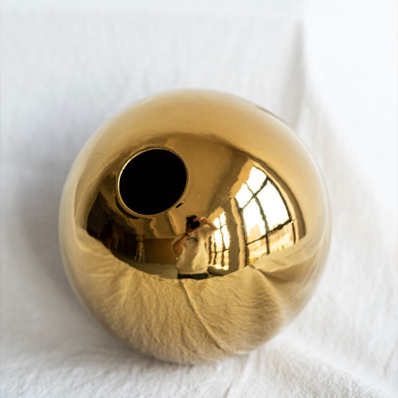 Gold Sphere Ceramic Vase – Mirror Finish
