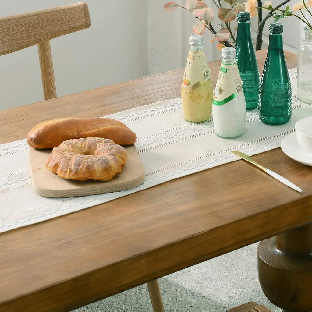 Woven Table Runner with Tassels – 33 × 183 cm