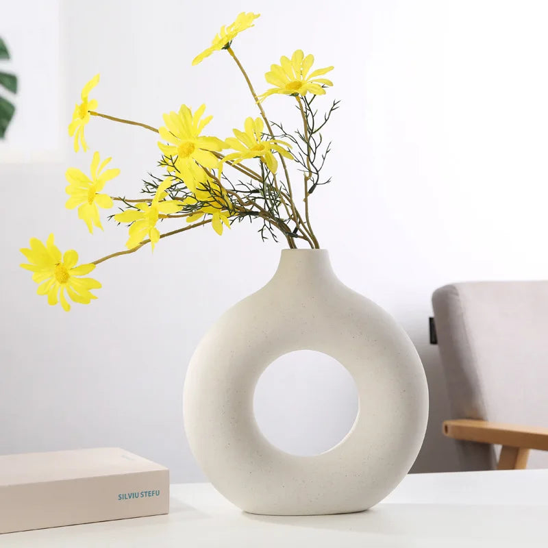 Donut Ceramic Vase – Matte Finish