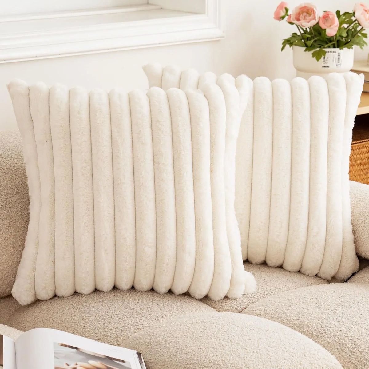 Ribbed Faux Fur Cushion Cover – 45 × 45 cm