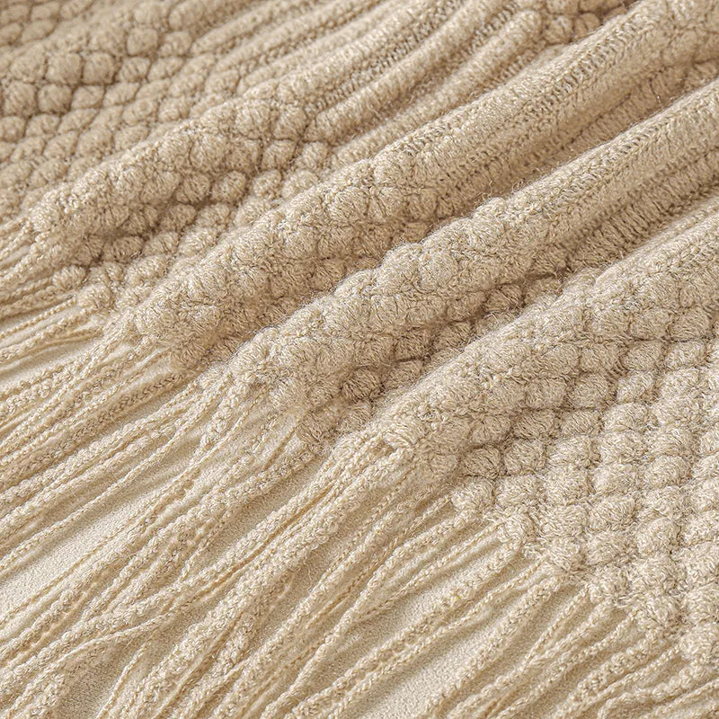 Diamond Knit Throw with Tassels – 127 × 172 cm