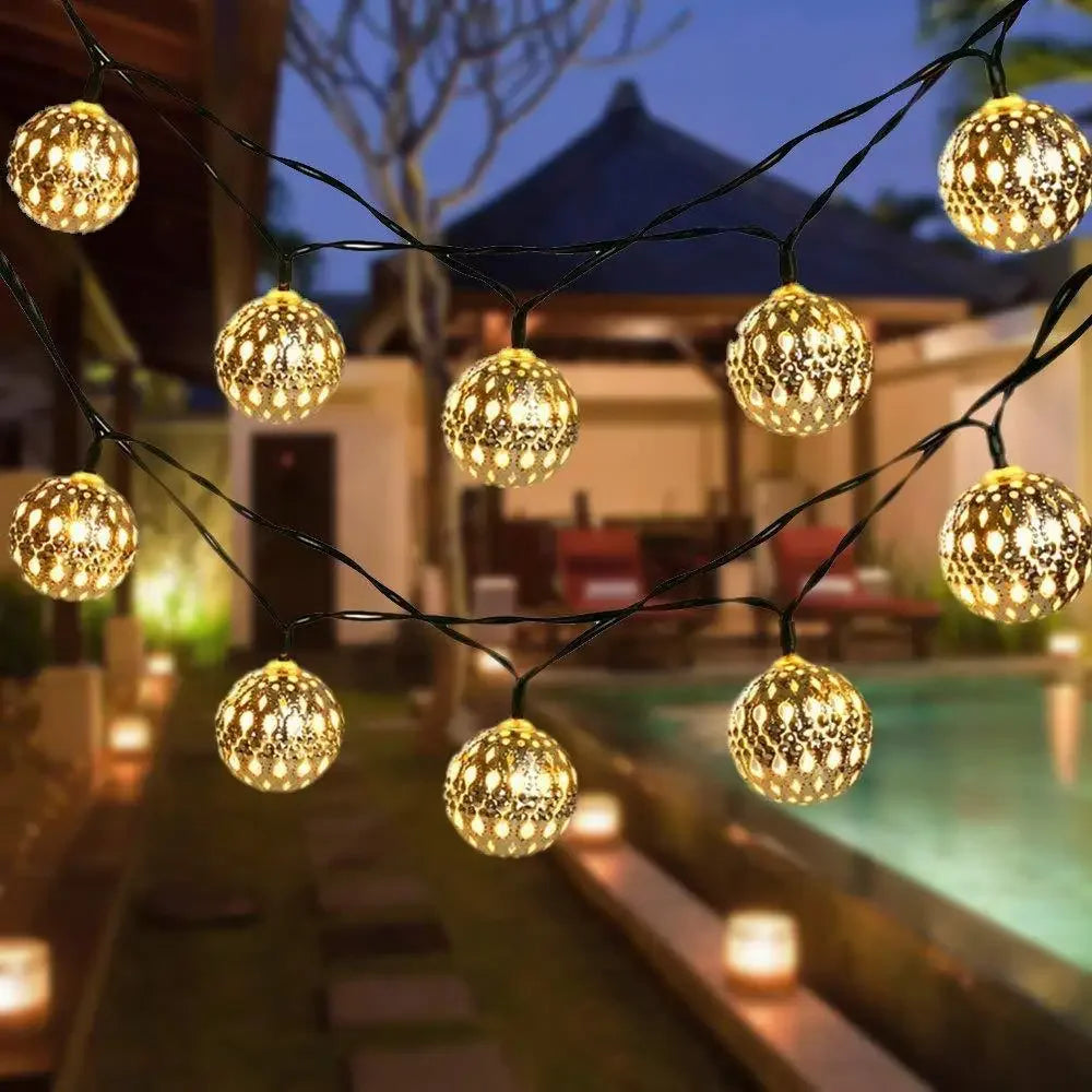 Moroccan Ball Solar String Lights – Warm White