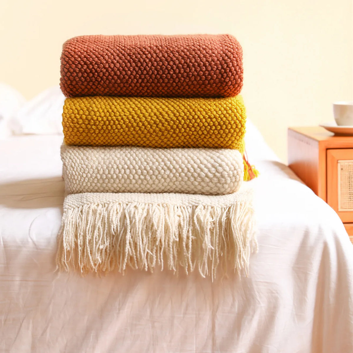 Textured Knit Throw with Fringe – 127 × 172 cm