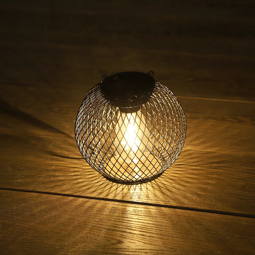 Mesh Globe Solar Lantern – Hanging, Vintage Bulb Look
