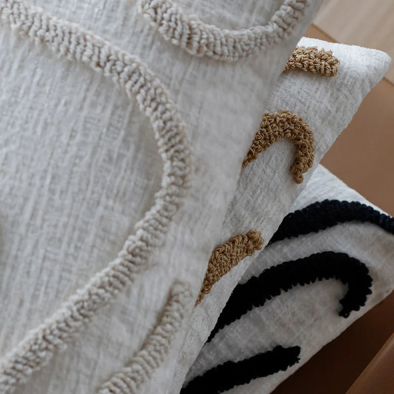 Tufted Swirl Chenille Cushion Cover – 45 × 45 cm