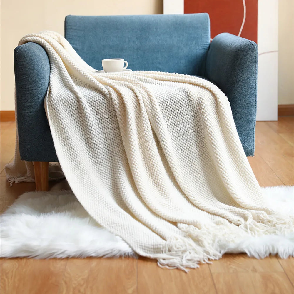 Textured Knit Throw with Fringe – 127 × 172 cm
