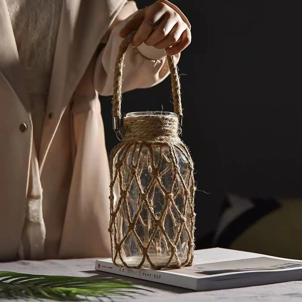 Rope Net Glass Vase – Rustic Jute Wrapped