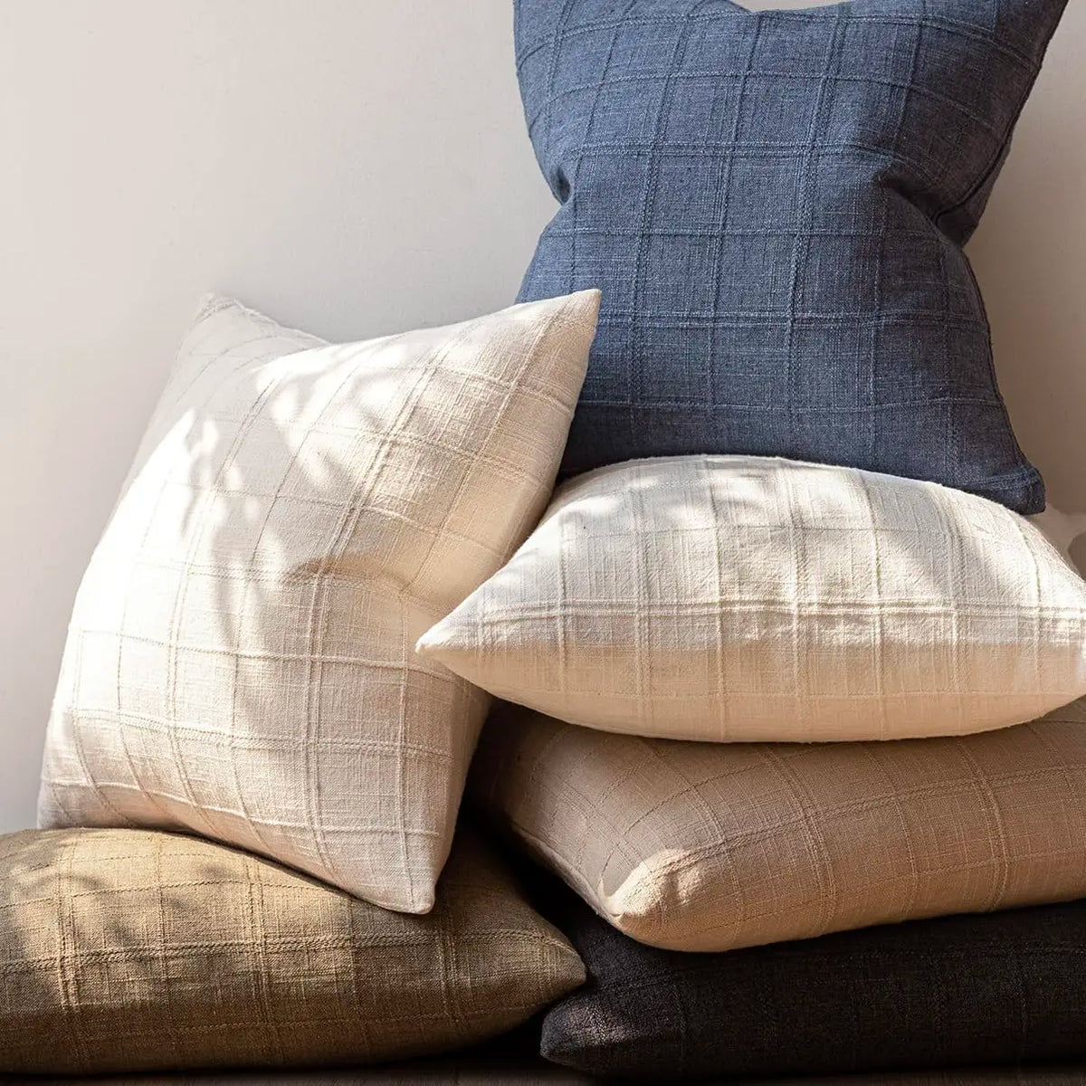 Textured Woven Cushion Covers – Set of 2, 45 × 45 cm