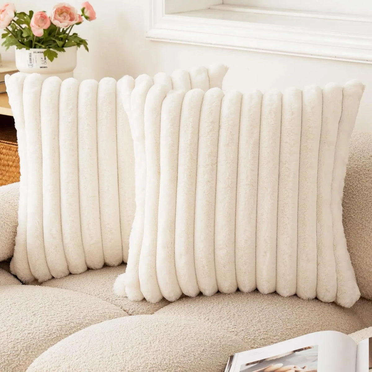 Ribbed Faux Fur Cushion Cover – 45 × 45 cm