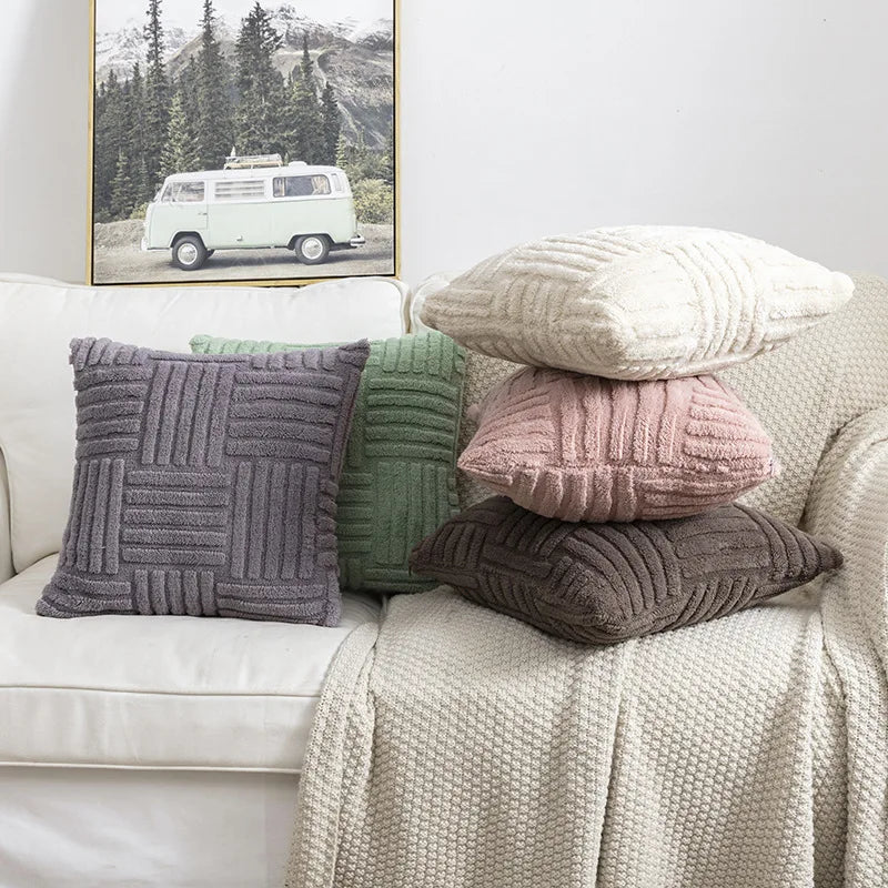 Tufted Plush Cushion Cover – 45 × 45 cm