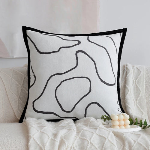 Black and White Jacquard Cushion Cover – 45 × 45 cm
